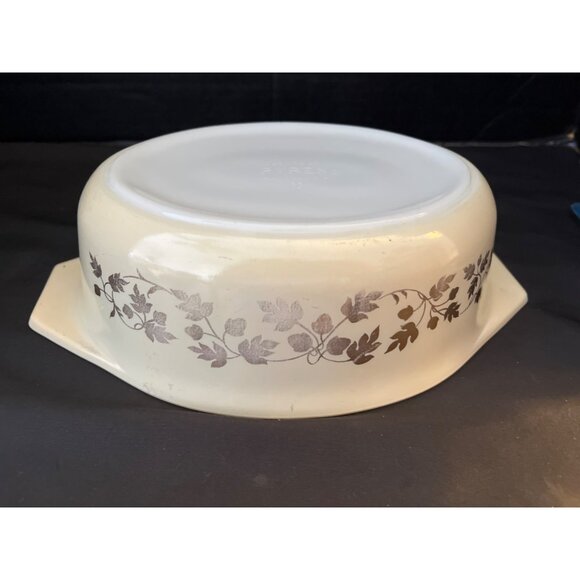Vintage Pyrex Golden Acorn 1 1/2Qt 1960’s Casserole Baking Dish no.43 - Picture 5 of 7